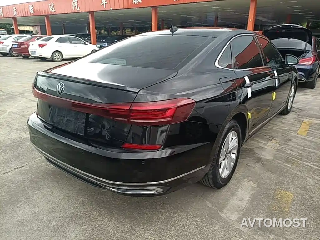 Volkswagen Passat 2022 280TSI Business Edition — фото 5