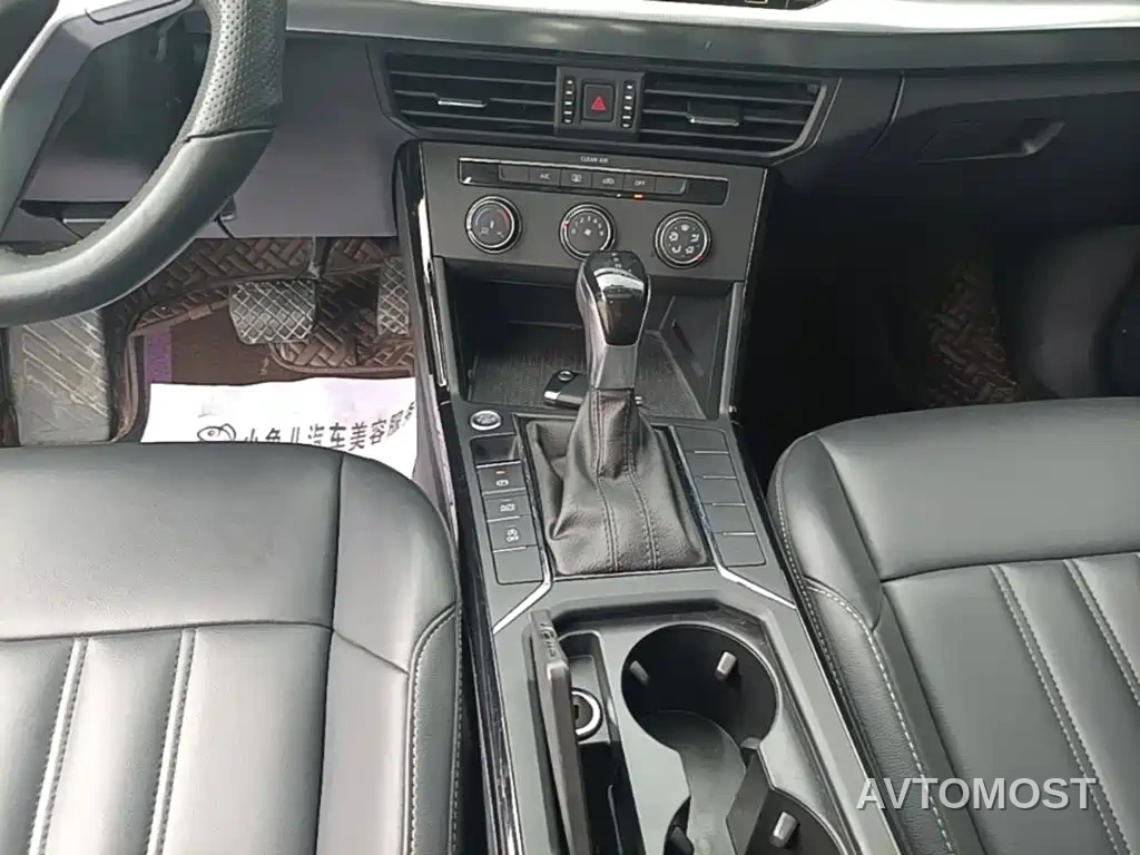 Volkswagen Passat 2022 280TSI Business Edition — фото 10