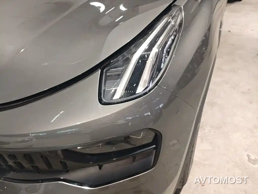 Lynk & Co 05 EM-P 2021 1.5TD PHEV HALO — фото 23
