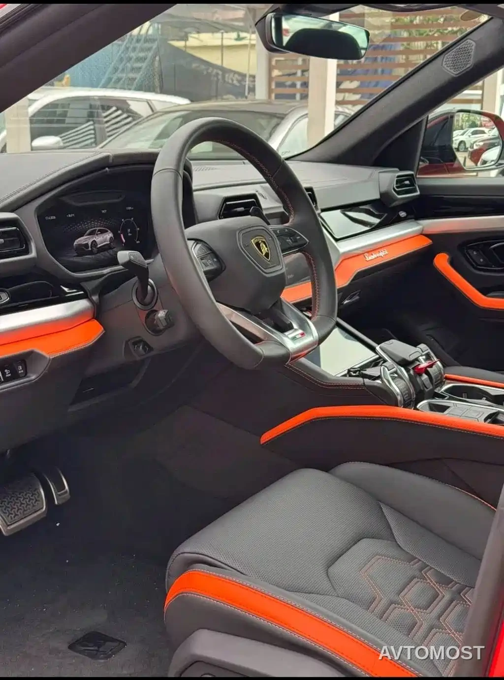 Lamborghini Urus SE 2025 4.0T Standard Edition — фото 6