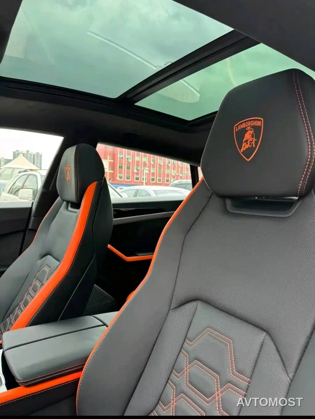 Lamborghini Urus SE 2025 4.0T Standard Edition — фото 7