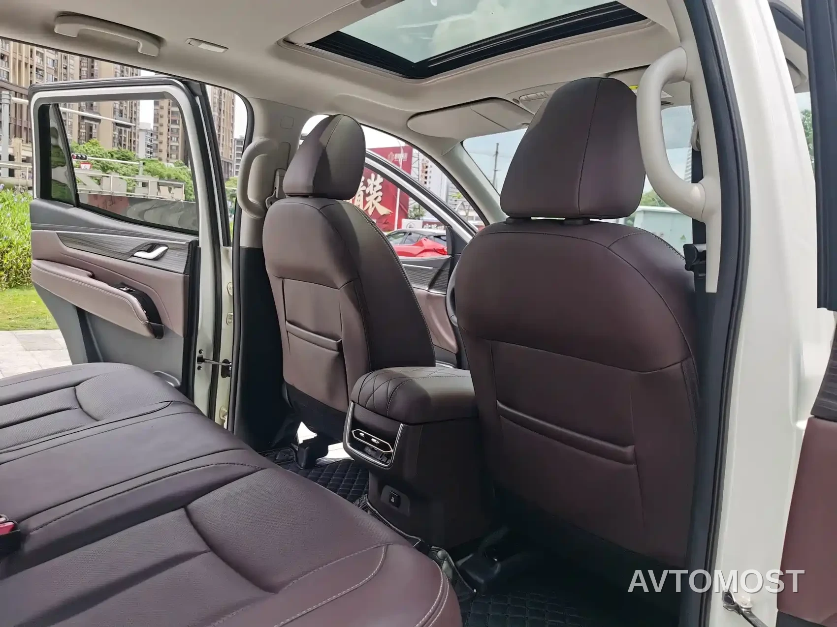 Dongfeng Fengdu Paladin 2023 Model 2.0T 2WD Luxury Edition — фото 9