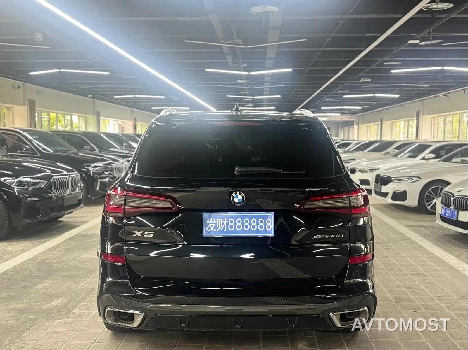 BMW X5 2023 xDrive 40Li M Sport Package — фото 5