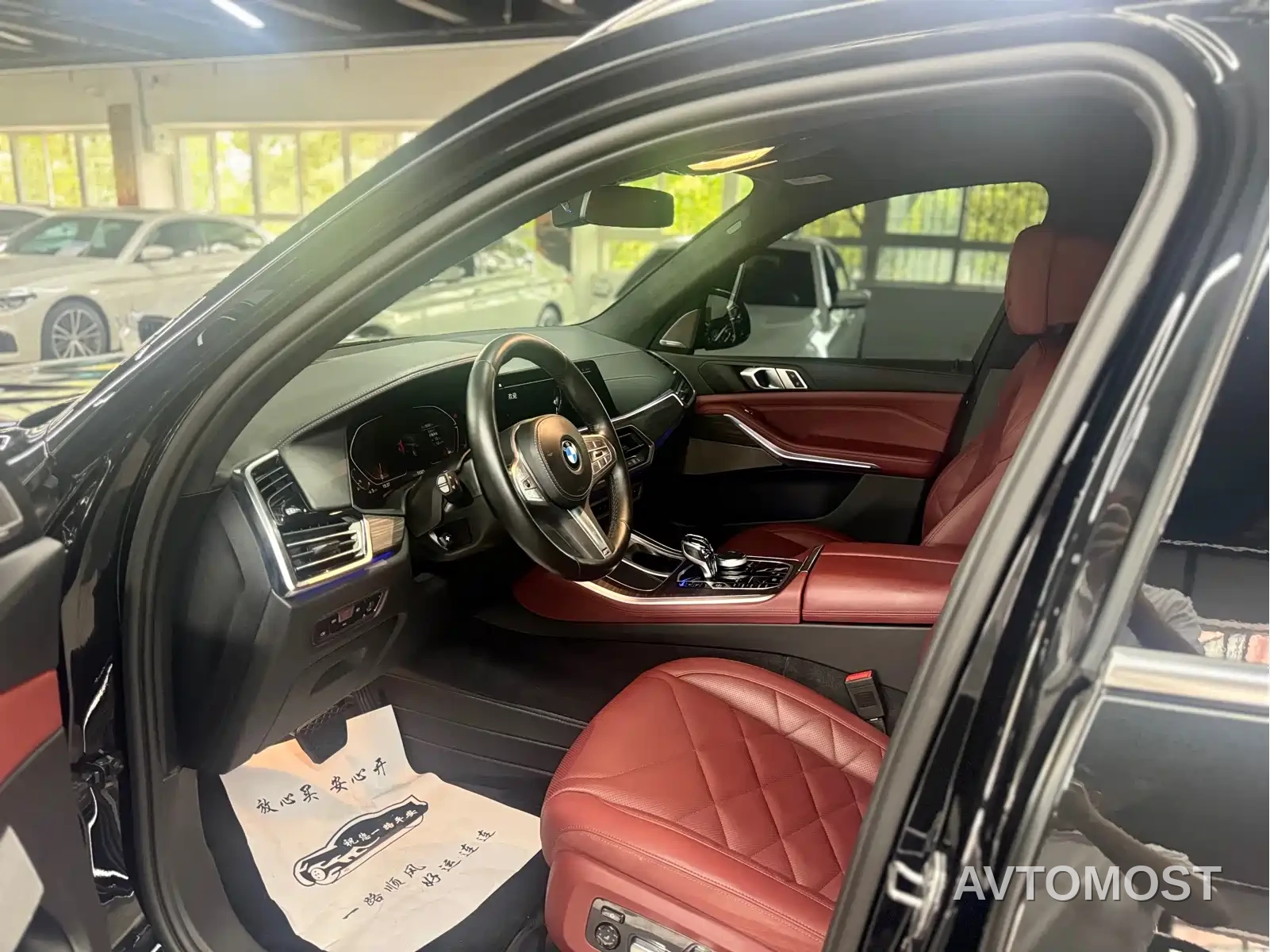 BMW X5 2023 xDrive 40Li M Sport Package — фото 7