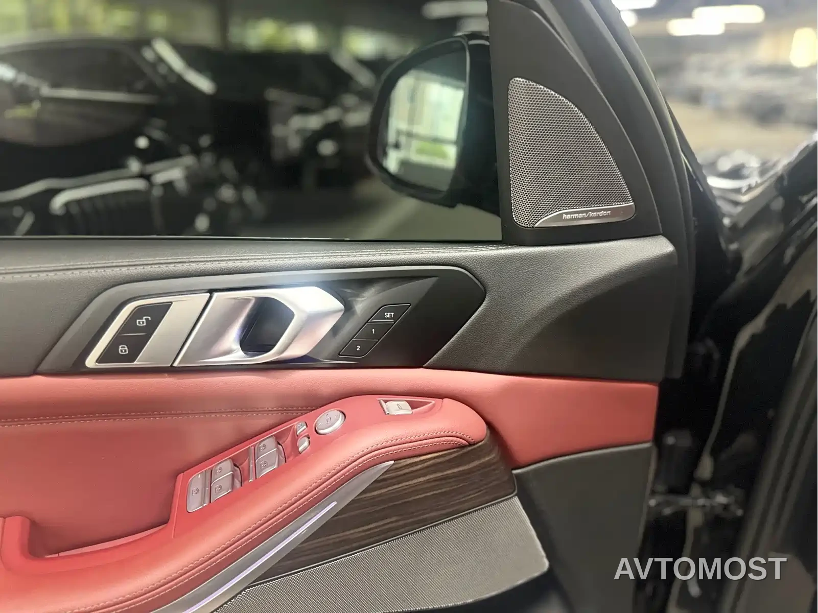 BMW X5 2023 xDrive 40Li M Sport Package — фото 10