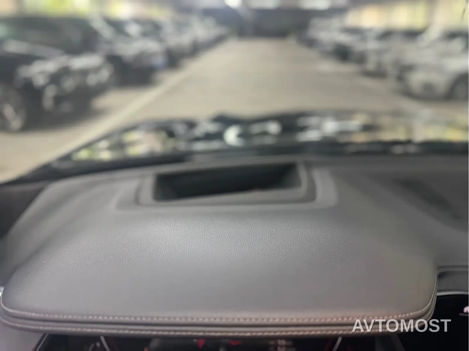 BMW X5 2023 xDrive 40Li M Sport Package — фото 11