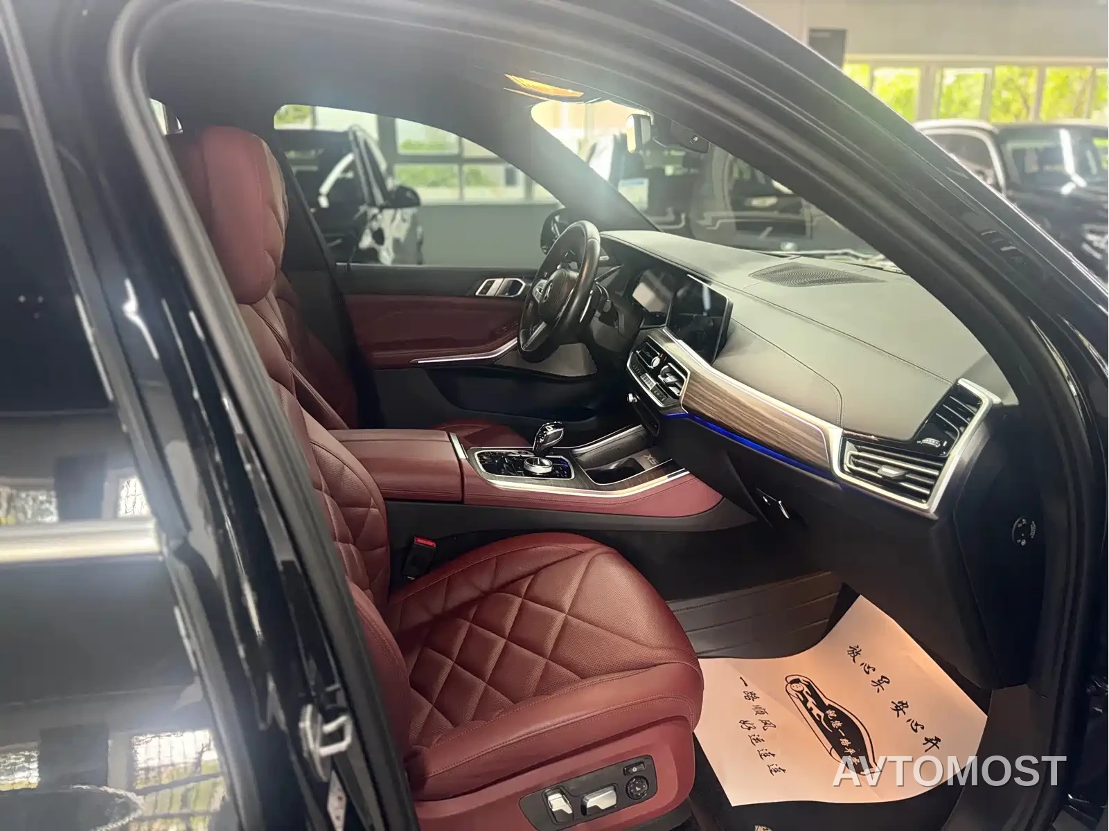BMW X5 2023 xDrive 40Li M Sport Package — фото 12