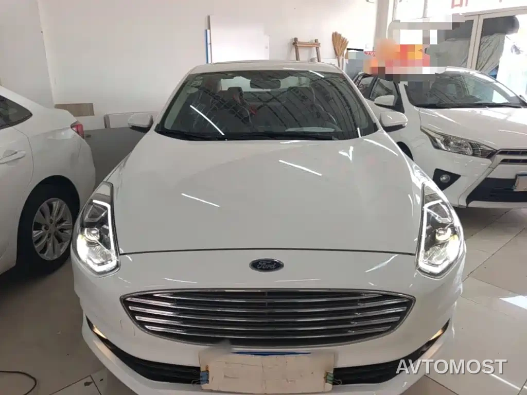 Ford Escort 2019 Facelift 1.5L Auto Comfort Edition China VI — фото 3
