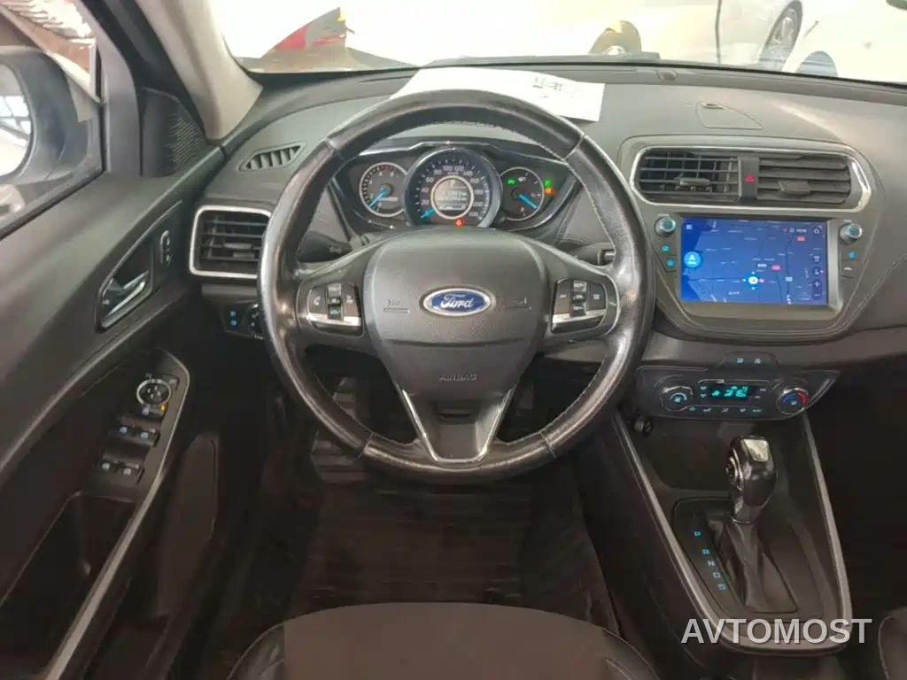 Ford Escort 2019 Facelift 1.5L Auto Comfort Edition China VI — фото 8