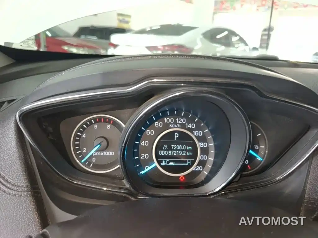 Ford Escort 2019 Facelift 1.5L Auto Comfort Edition China VI — фото 9