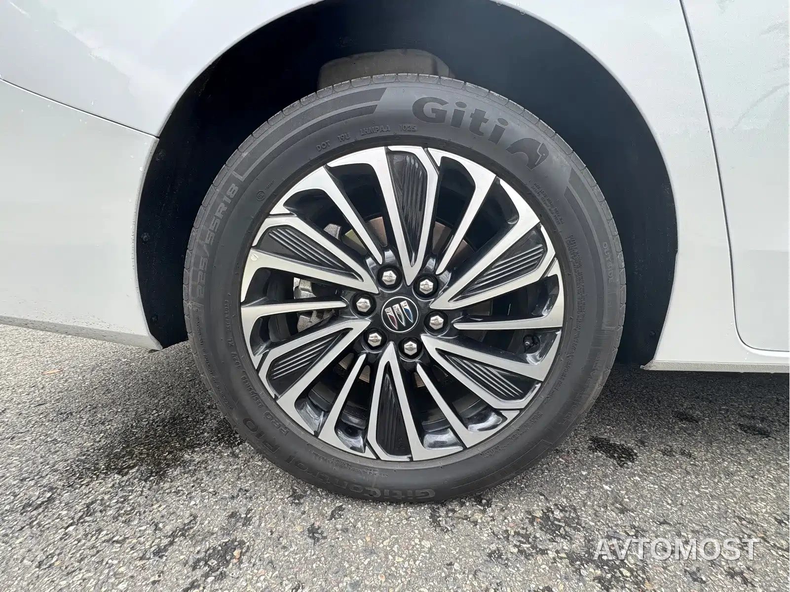 Buick GL8 New Energy 2025 Land Honor Premium Edition 7-Seater — фото 12