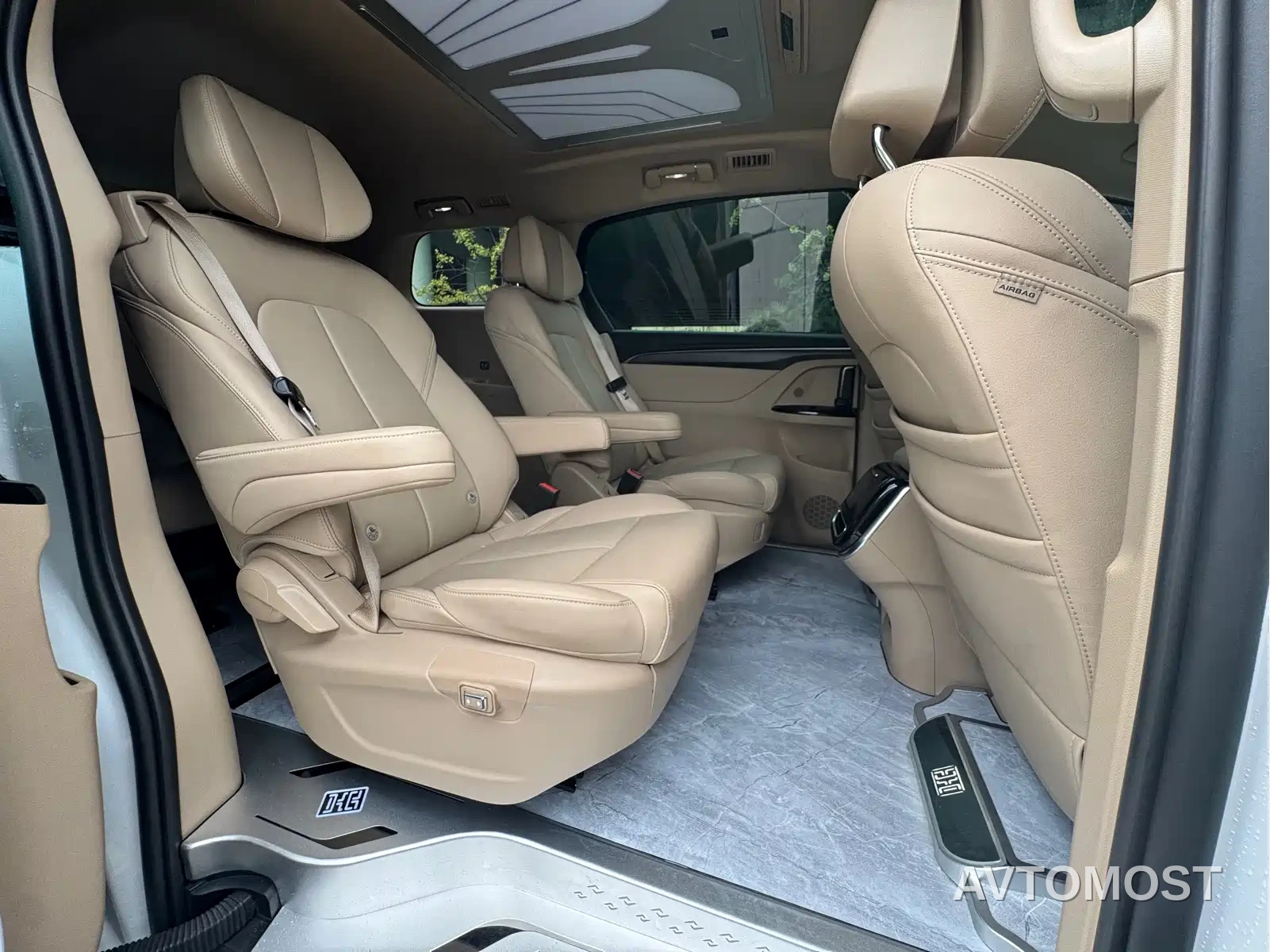 Buick GL8 New Energy 2025 Land Honor Premium Edition 7-Seater — фото 13