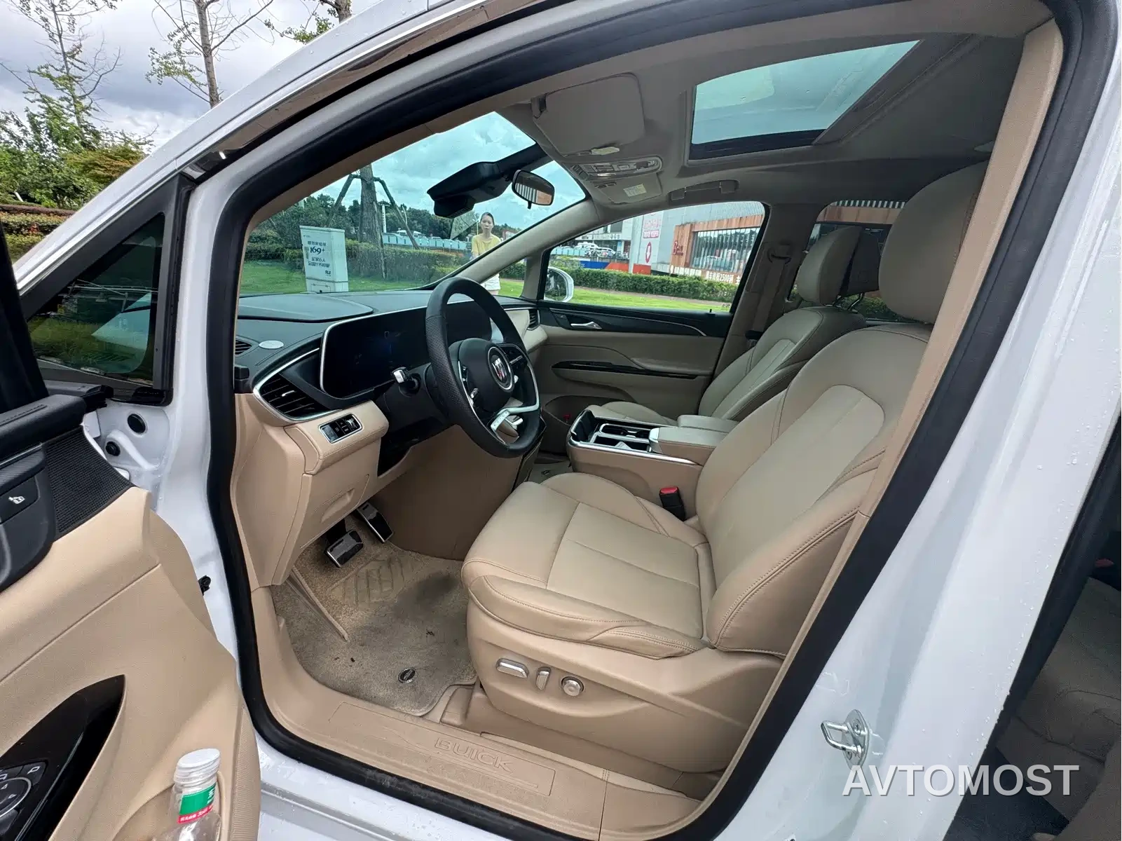 Buick GL8 New Energy 2025 Land Honor Premium Edition 7-Seater — фото 17