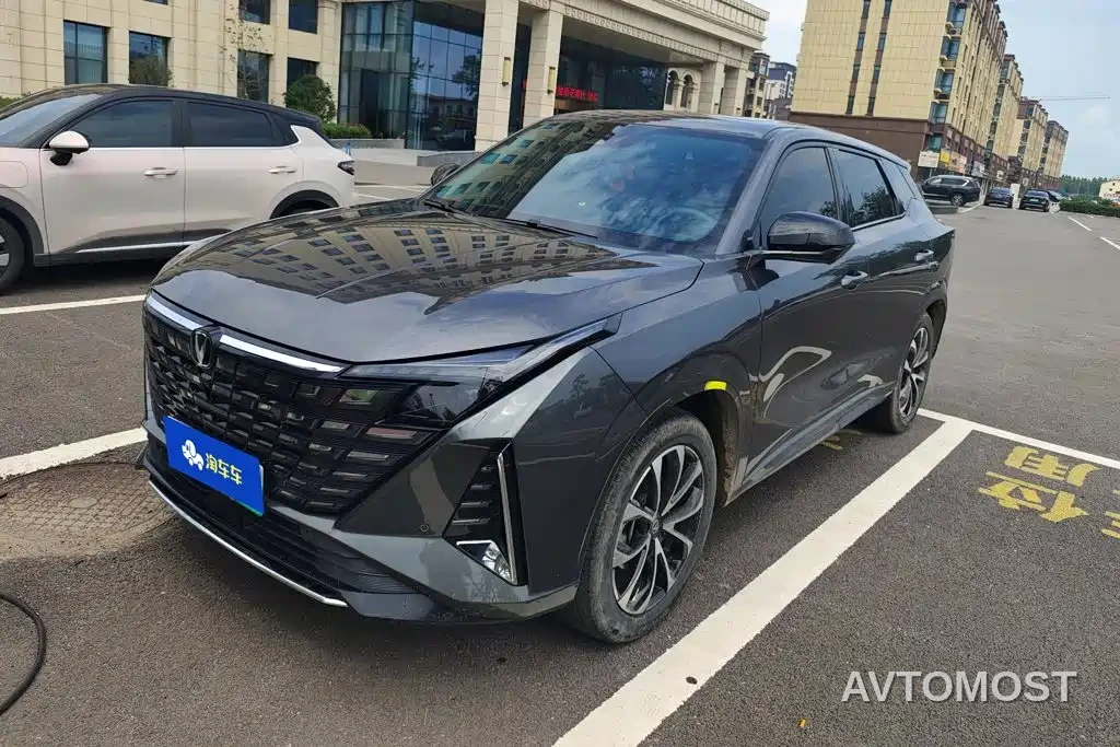 Changan UNI-Z New Energy 2024 Blue Whale iDD 125km Surpassing Edition — фото 1