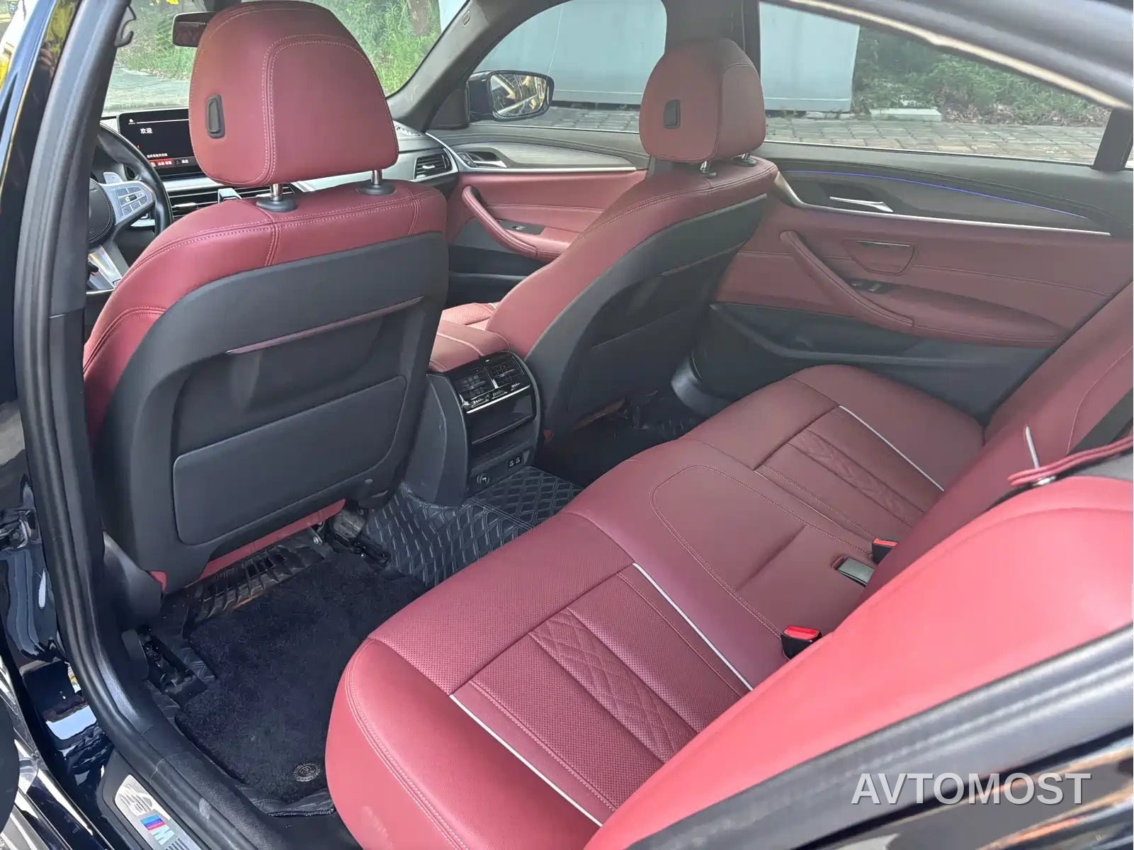 BMW 5 Series 2023 530Li Leading Luxury Package — фото 15