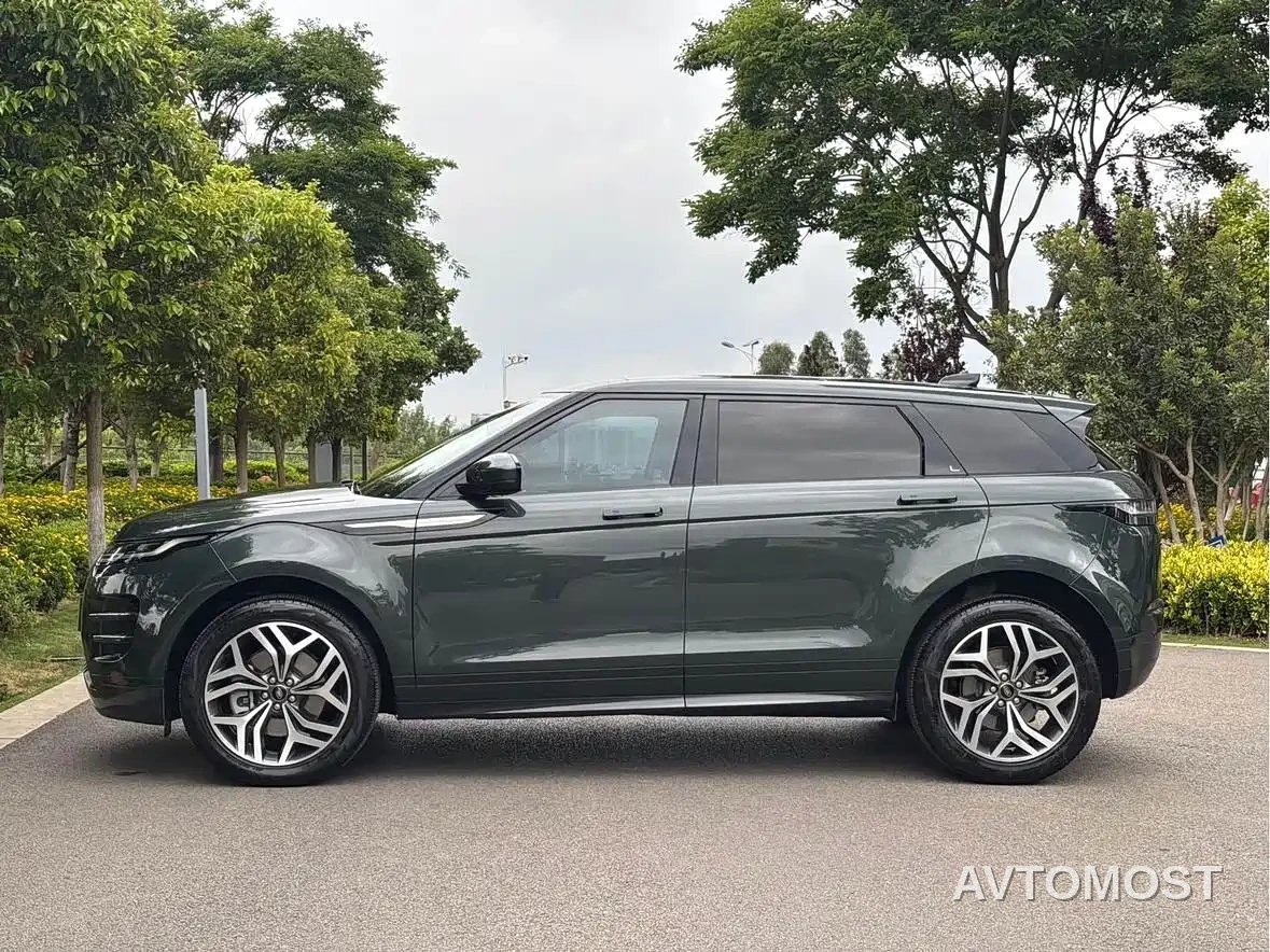 Land Rover Range Rover Evoque 2023 Range Rover Evoque L 249PS Luxury Edition — фото 4