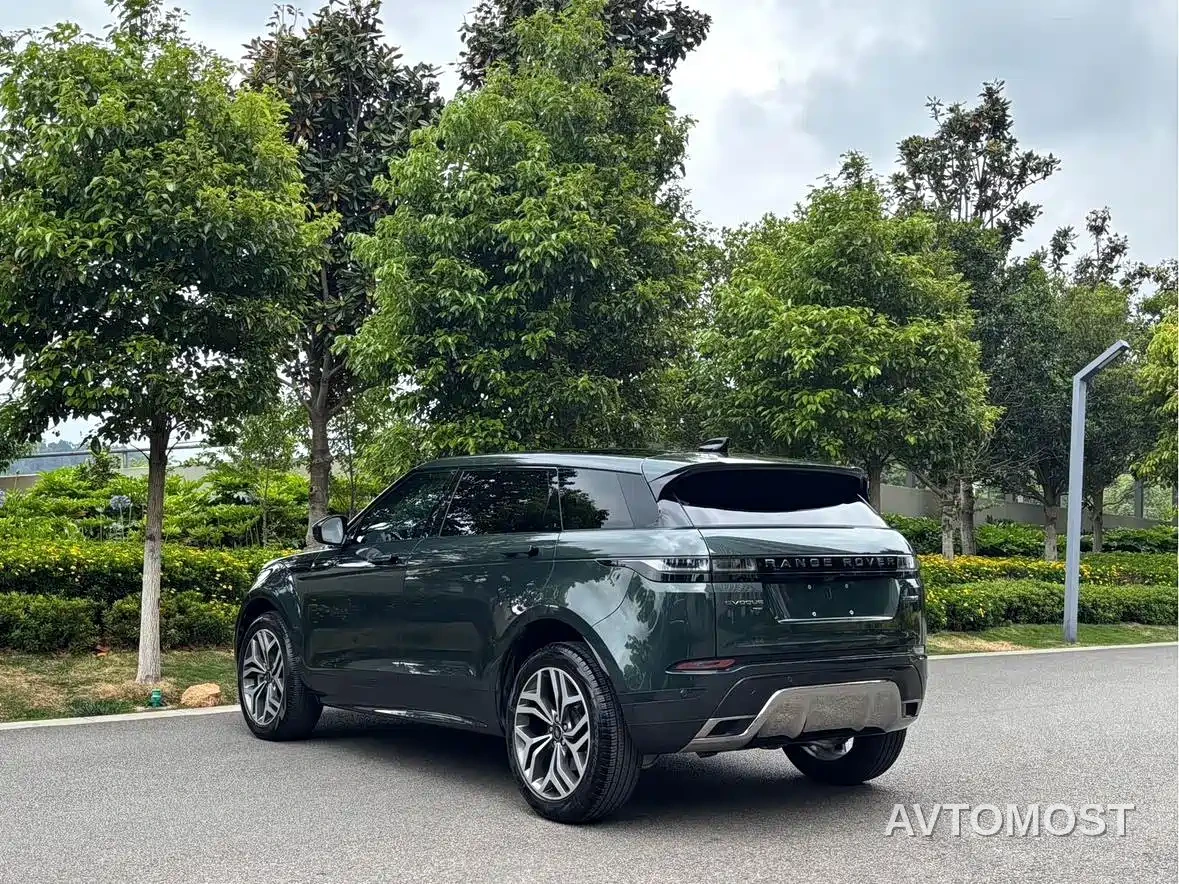 Land Rover Range Rover Evoque 2023 Range Rover Evoque L 249PS Luxury Edition — фото 6
