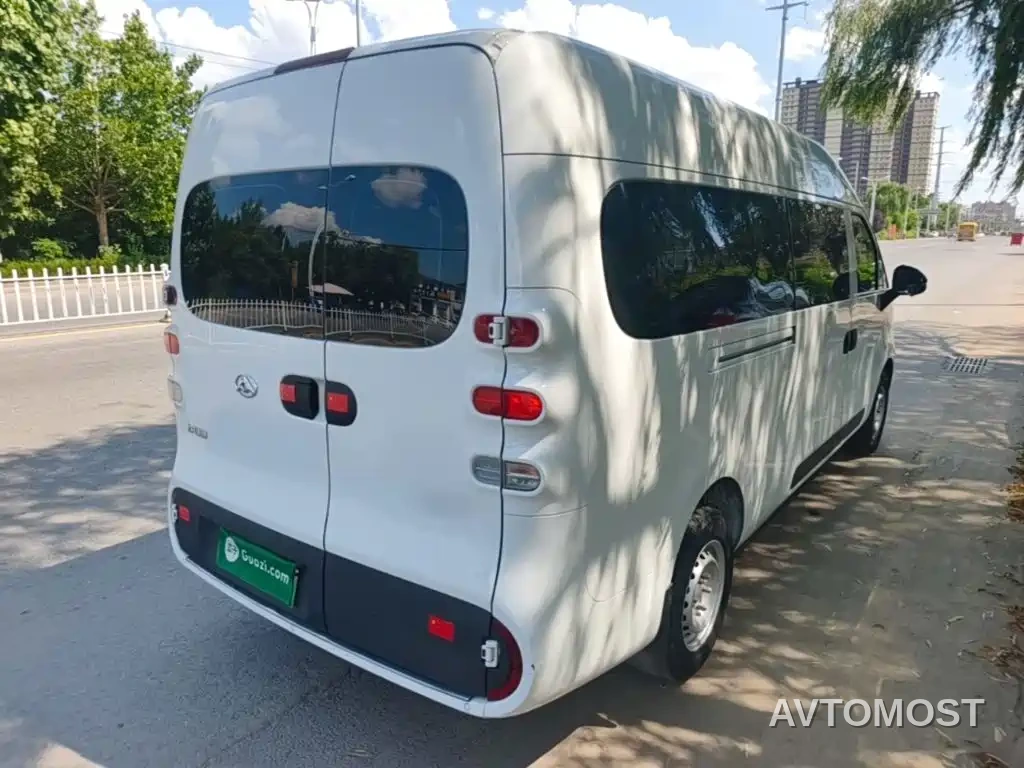 SAIC Maxus Dana V1 2024 V1 Long Wheelbase High Roof Multi-Purpose (62kWh) — фото 7