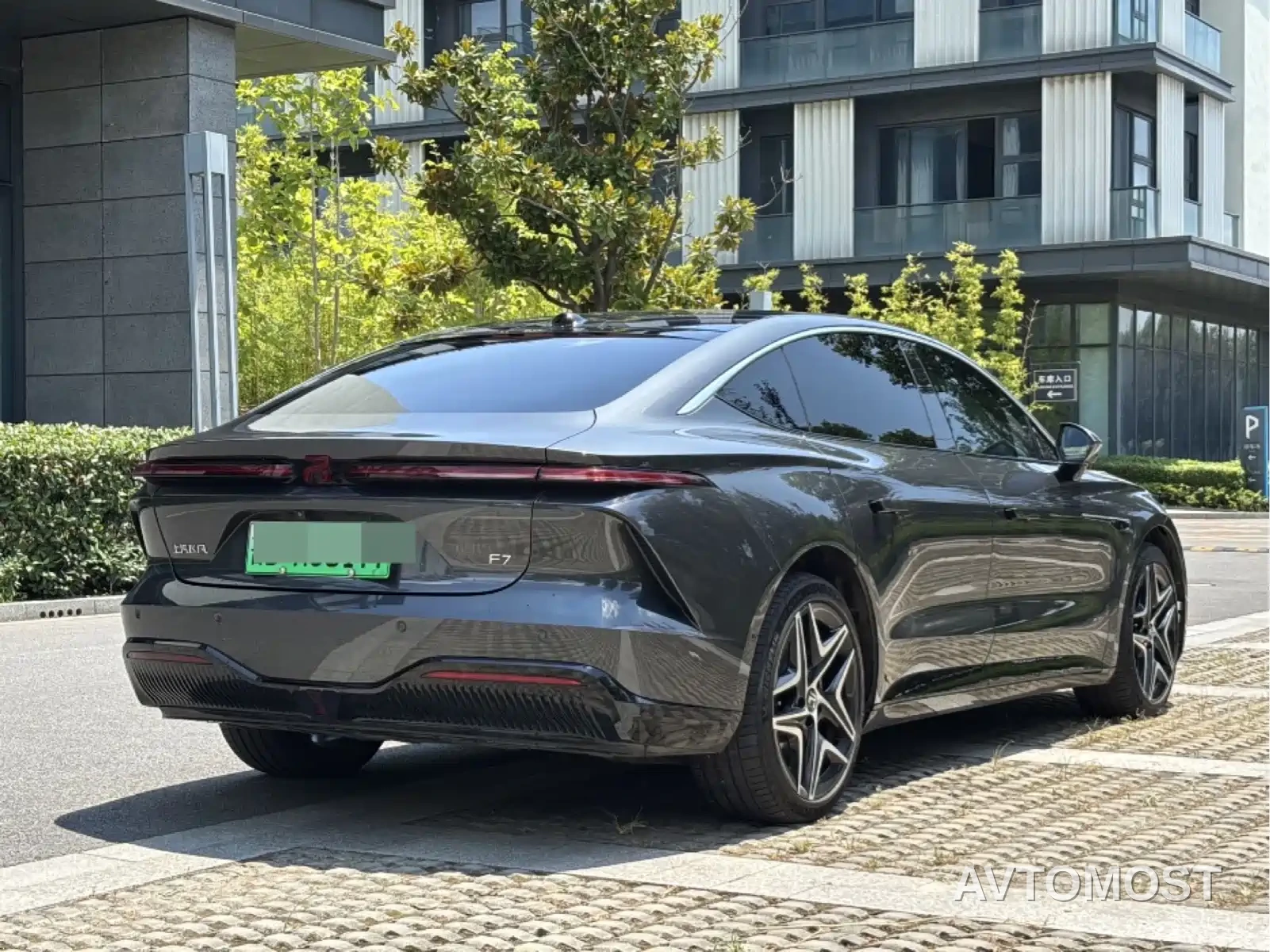 Roewe Rising Auto F7 2023 Facelift Long Range Pro Edition — фото 6