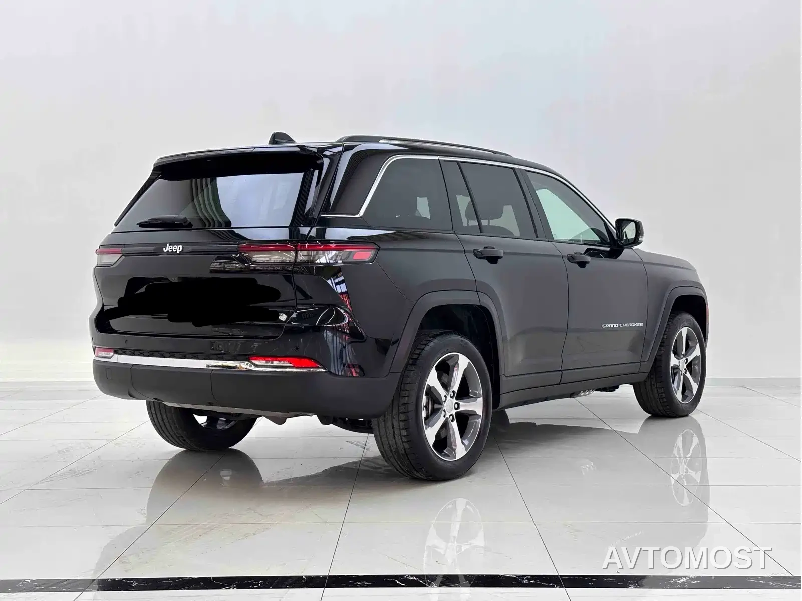 Jeep Grand Cherokee 4xe (Import) 2024 4xe Summit Edition — фото 3