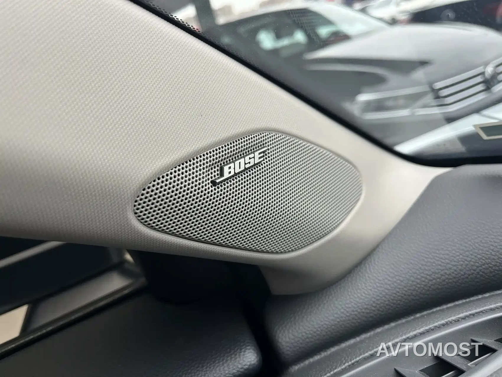 Honda HR-V 2023 2.0L e:HEV Thrilling Edition — фото 10