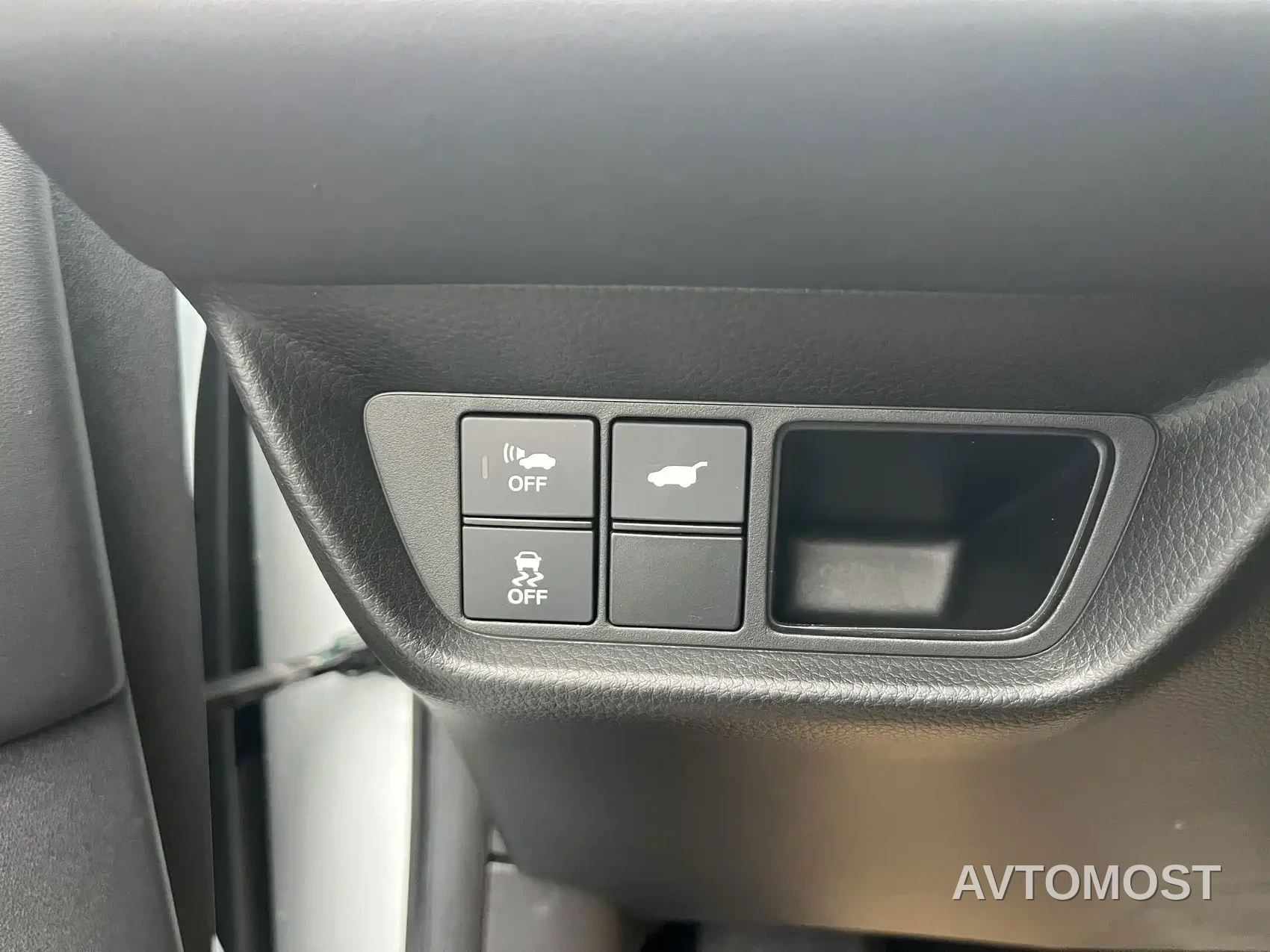 Honda HR-V 2023 2.0L e:HEV Thrilling Edition — фото 11