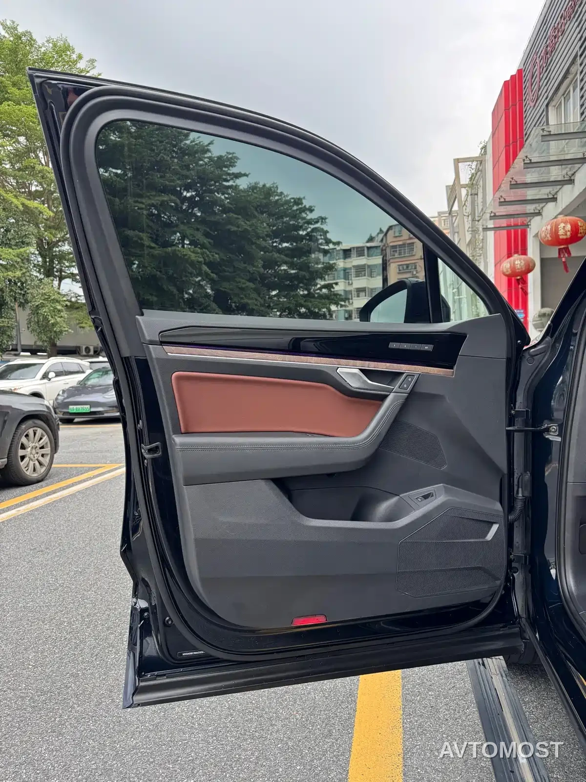 Volkswagen Touareg 2021 3.0TSI R-Exclusive — фото 6