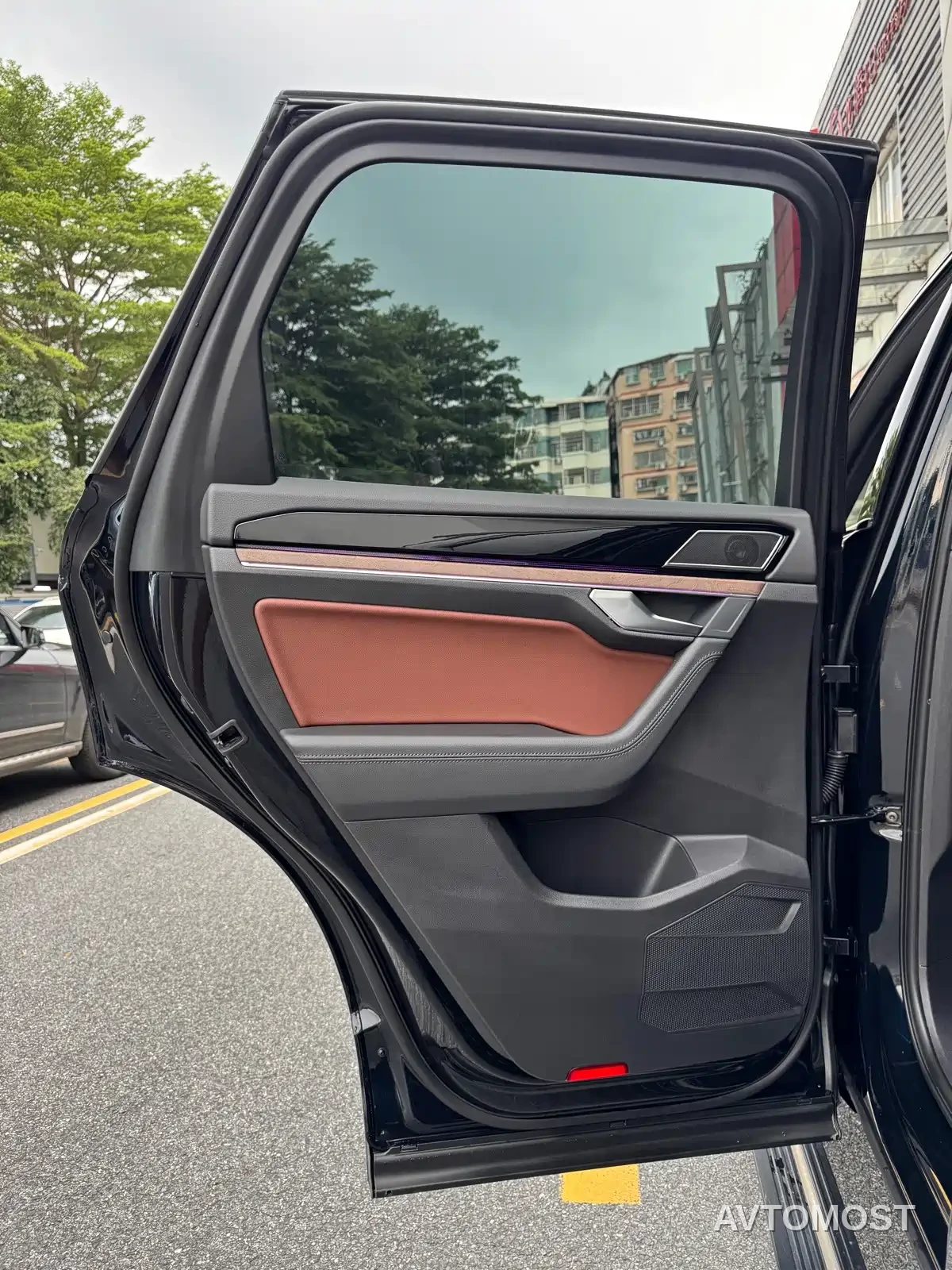 Volkswagen Touareg 2021 3.0TSI R-Exclusive — фото 9