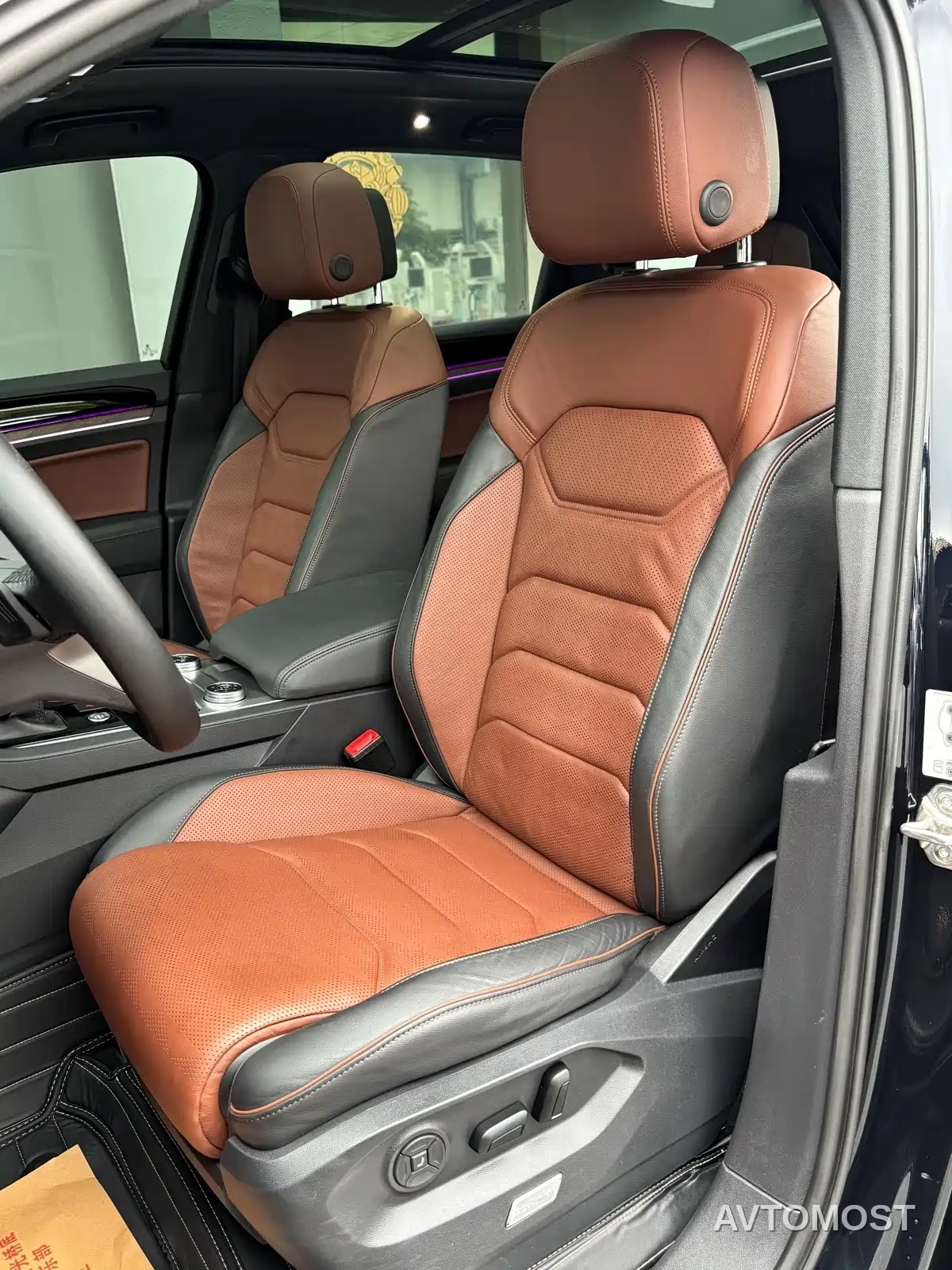 Volkswagen Touareg 2021 3.0TSI R-Exclusive — фото 12