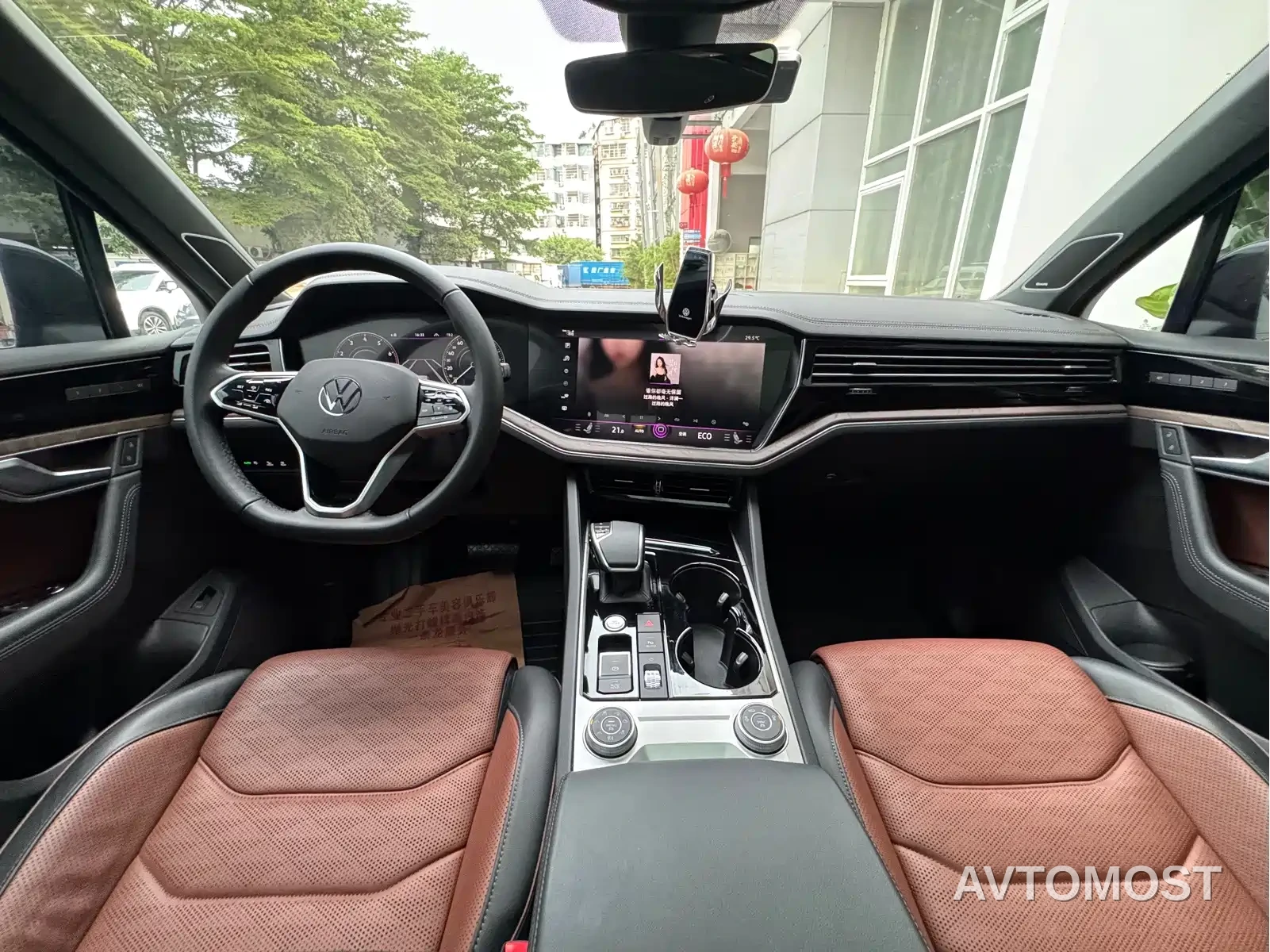 Volkswagen Touareg 2021 3.0TSI R-Exclusive — фото 17