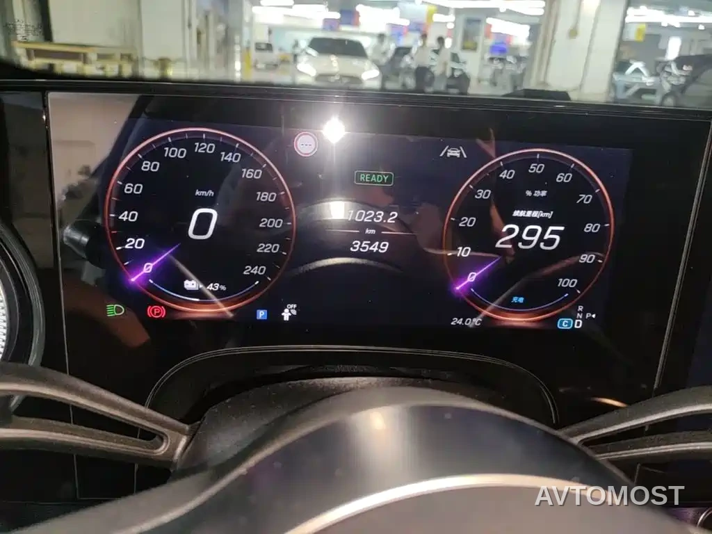 Mercedes-Benz CLA New Energy 2025 300L Fashion — фото 10