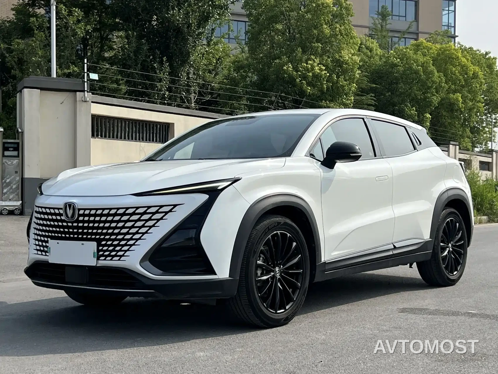 Changan UNI-T 2022 1.5T Excellence — фото 1