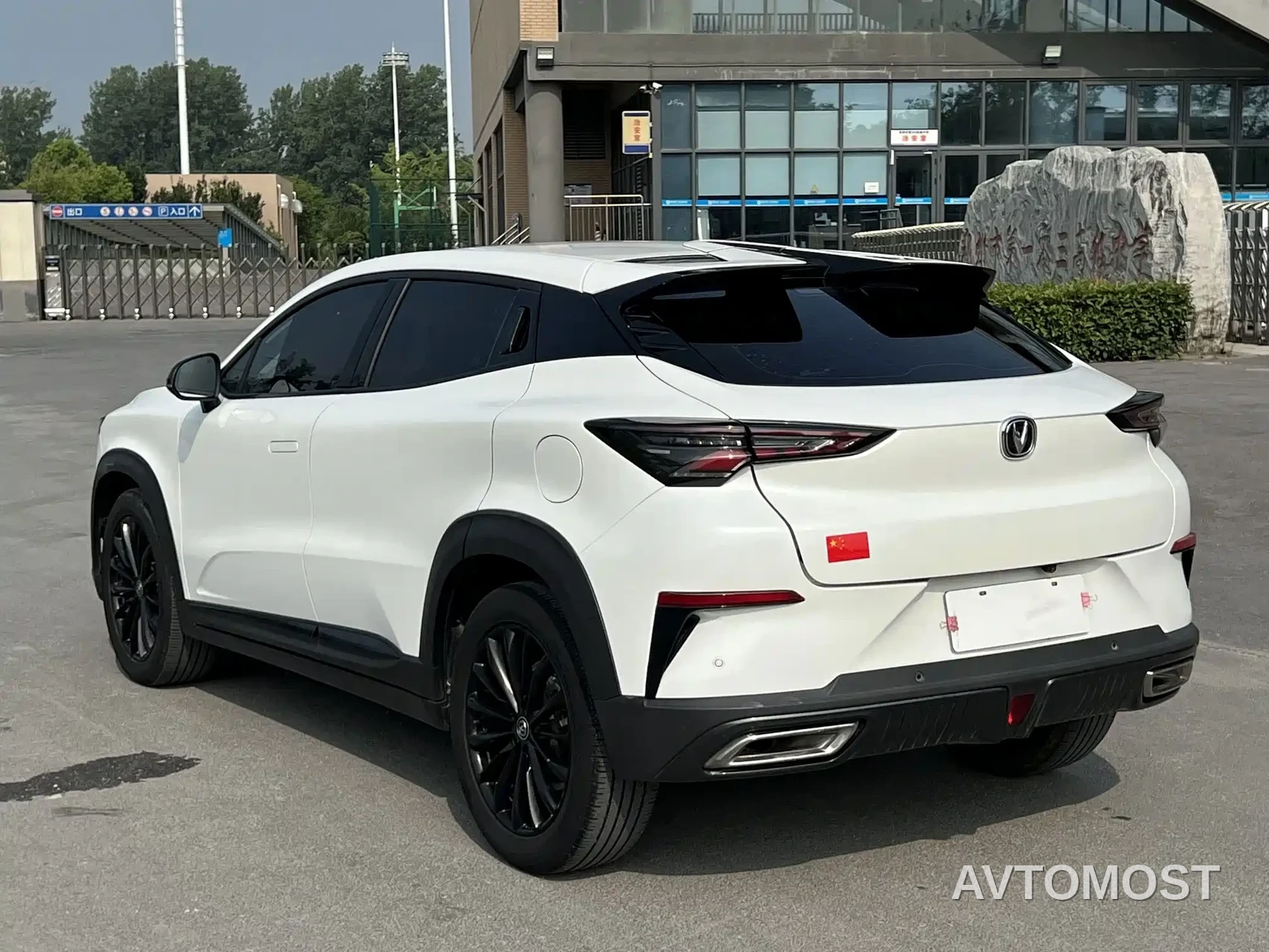 Changan UNI-T 2022 1.5T Excellence — фото 4