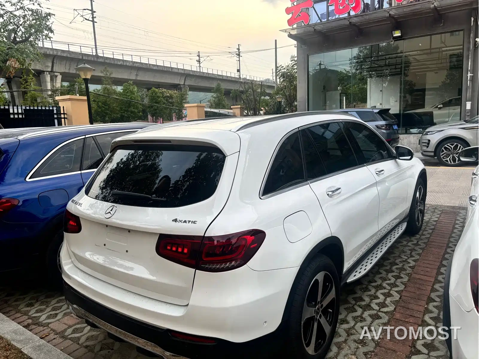 Mercedes-Benz GLC 2022 Facelift GLC 260 L 4MATIC Dynamic — фото 6