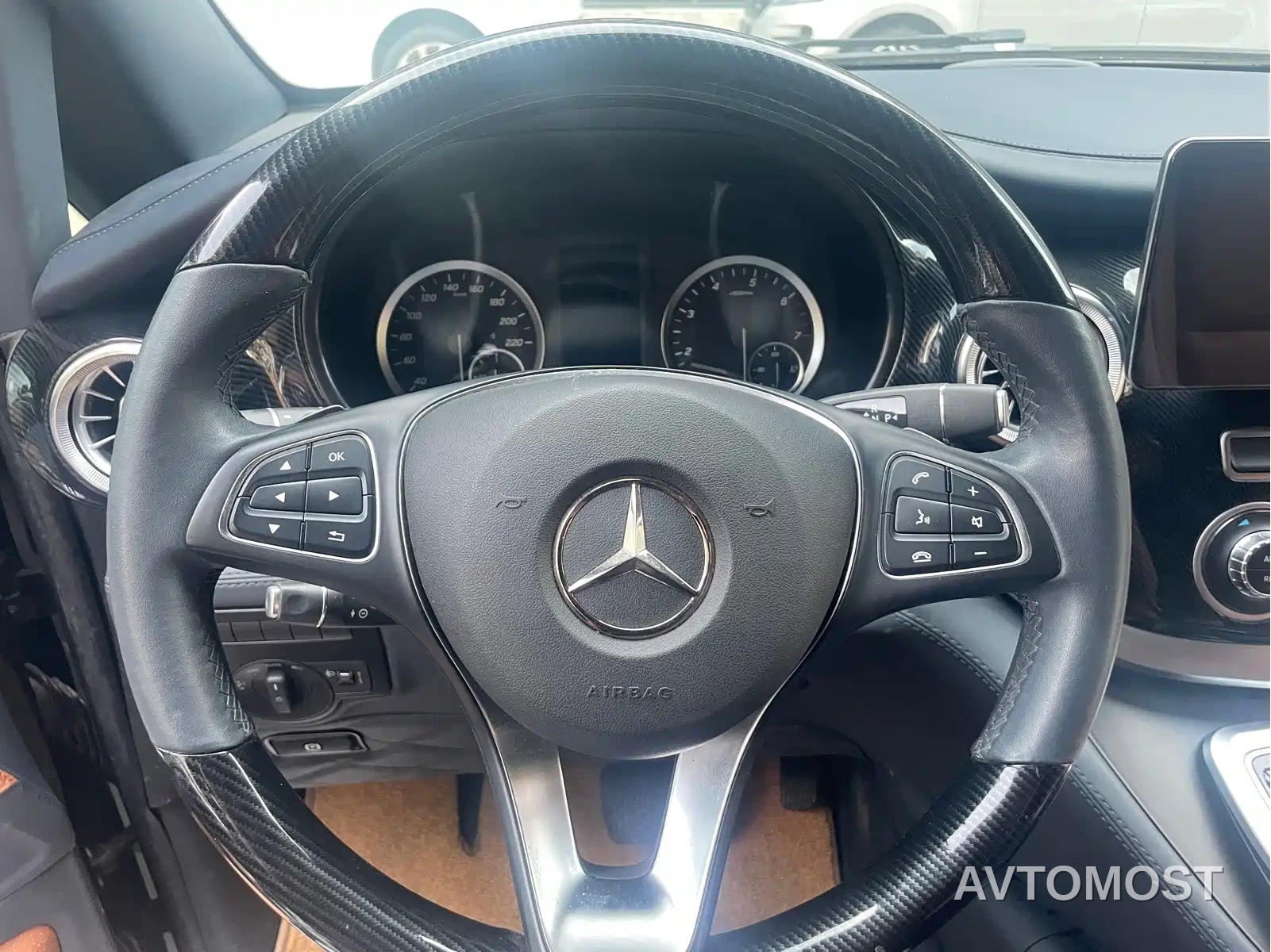 Mercedes-Benz Vito 2021 2.0T Business Edition 7-seater — фото 12