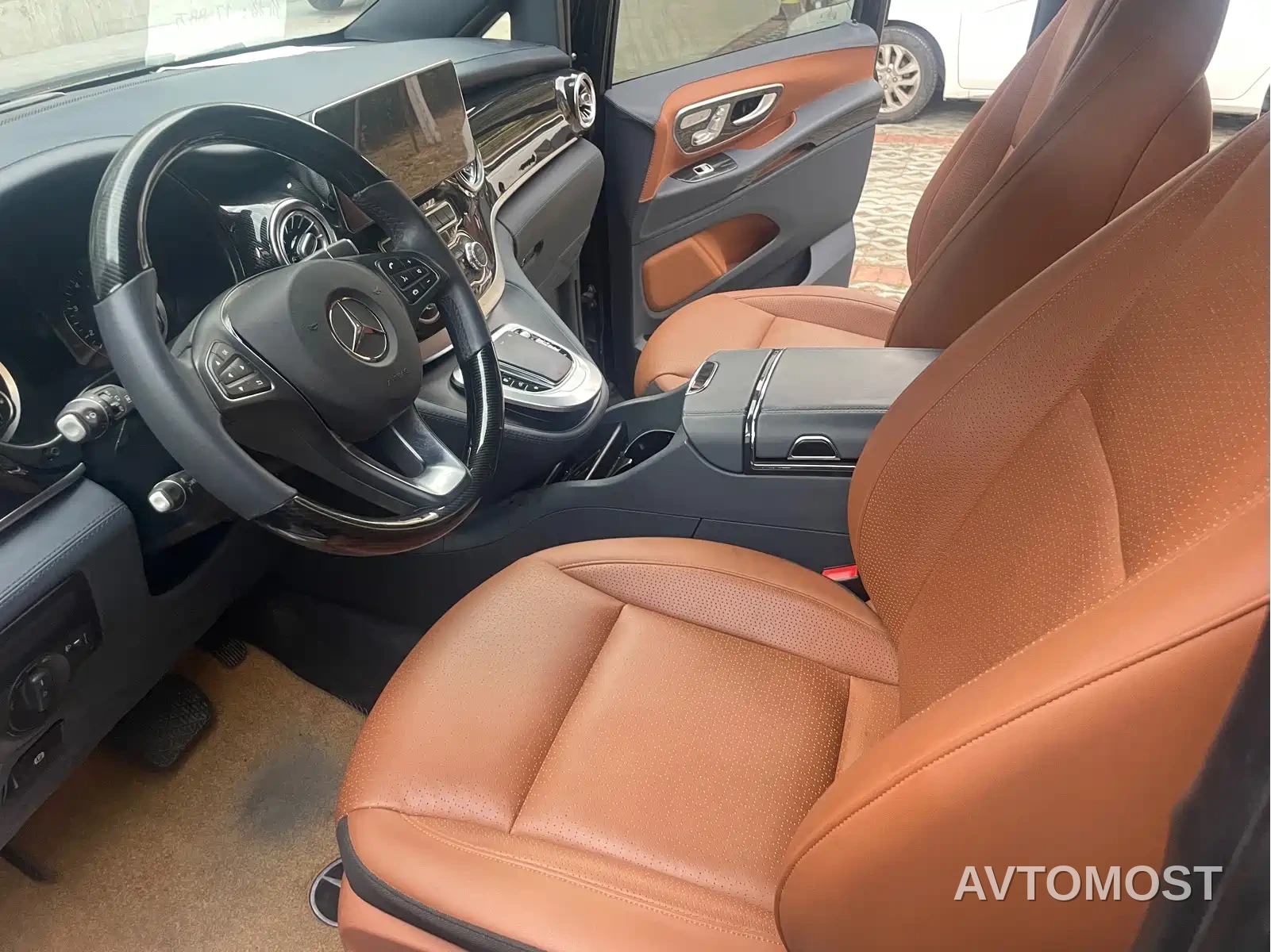 Mercedes-Benz Vito 2021 2.0T Business Edition 7-seater — фото 17