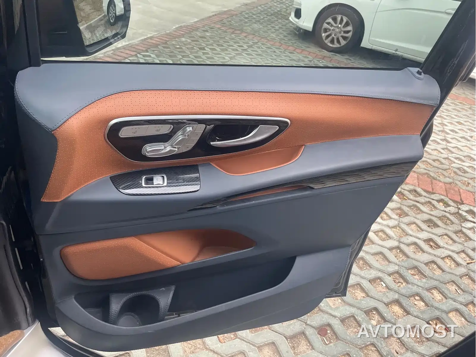 Mercedes-Benz Vito 2021 2.0T Business Edition 7-seater — фото 22