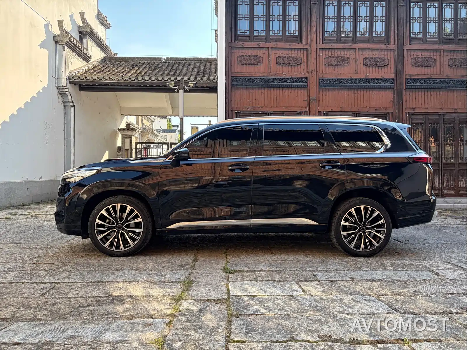 Exeed Landmark 2021 390T 4WD Stellar Premium Long Range Edition — фото 2