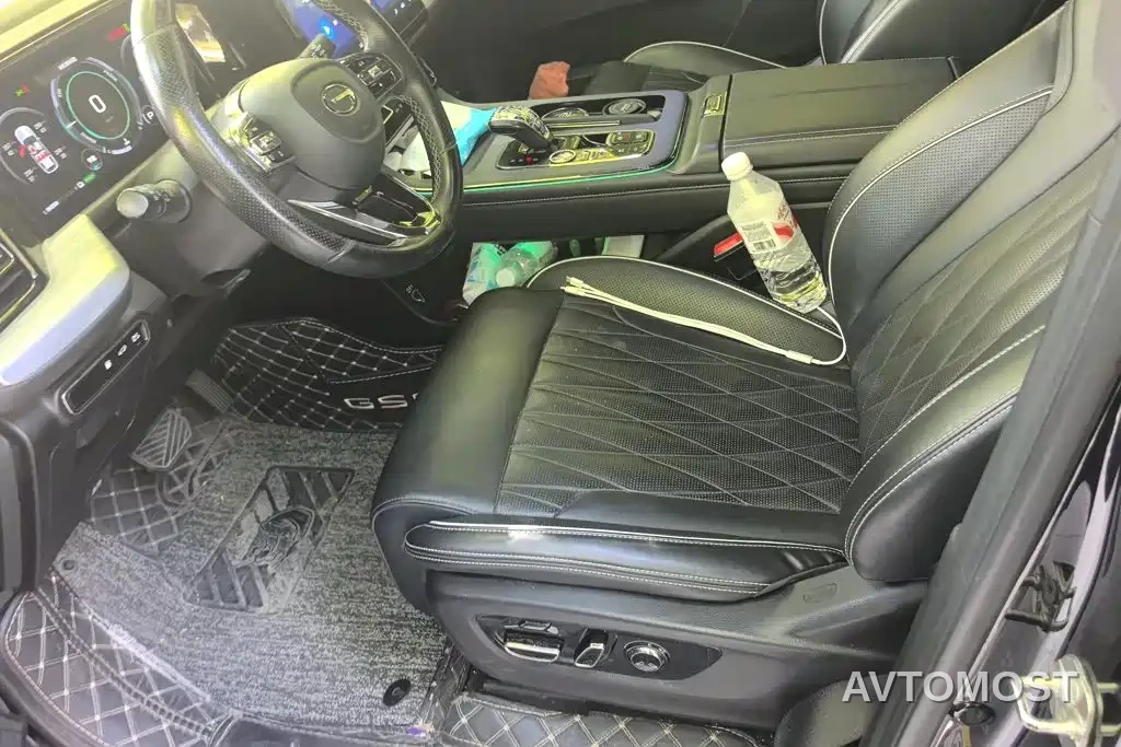 GAC Trumpchi GS8 2022 Dual Engine Series 2.0TM 2WD Premium Edition (7-Seater) — фото 9
