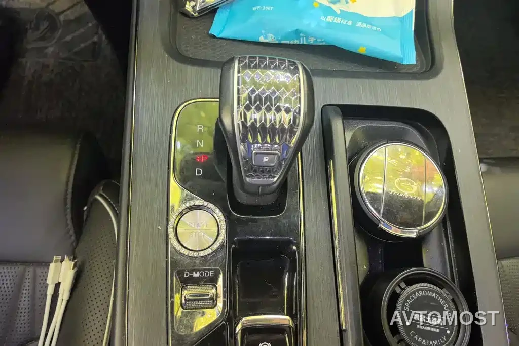 GAC Trumpchi GS8 2022 Dual Engine Series 2.0TM 2WD Premium Edition (7-Seater) — фото 15