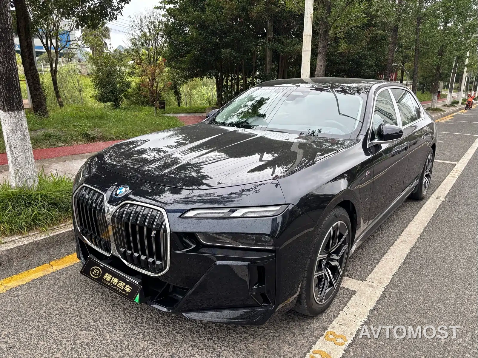 BMW i7 2023 eDrive50L Leading M Sport Package — фото 1