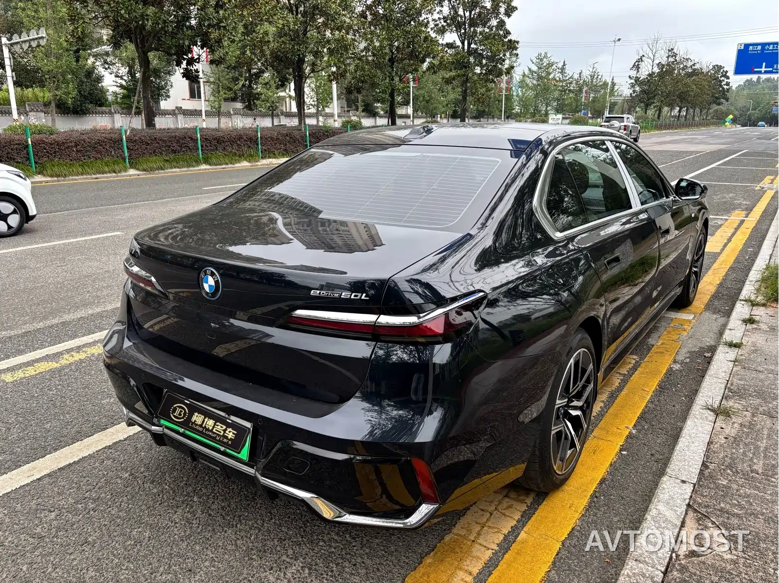 BMW i7 2023 eDrive50L Leading M Sport Package — фото 2