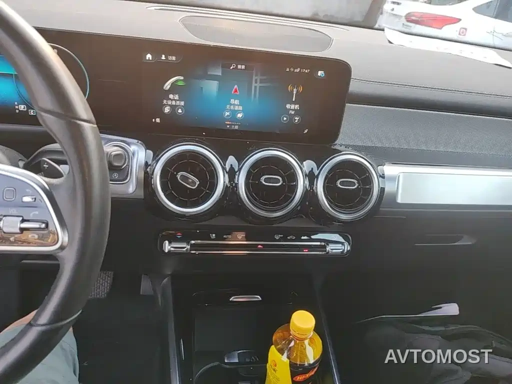 Mercedes-Benz GLB 2023 GLB 200 Dynamic — фото 13