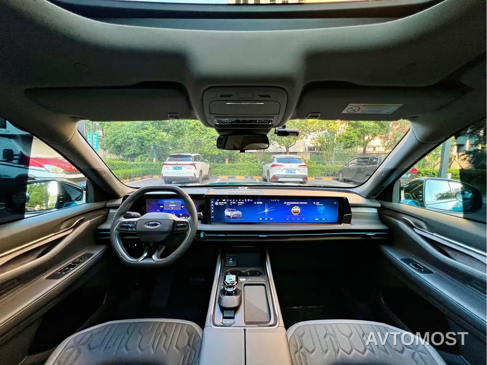 Ford Edge 2023 Edge L 2.0T EcoBoost E Hybrid FWD 7-Seater Luxury — фото 5