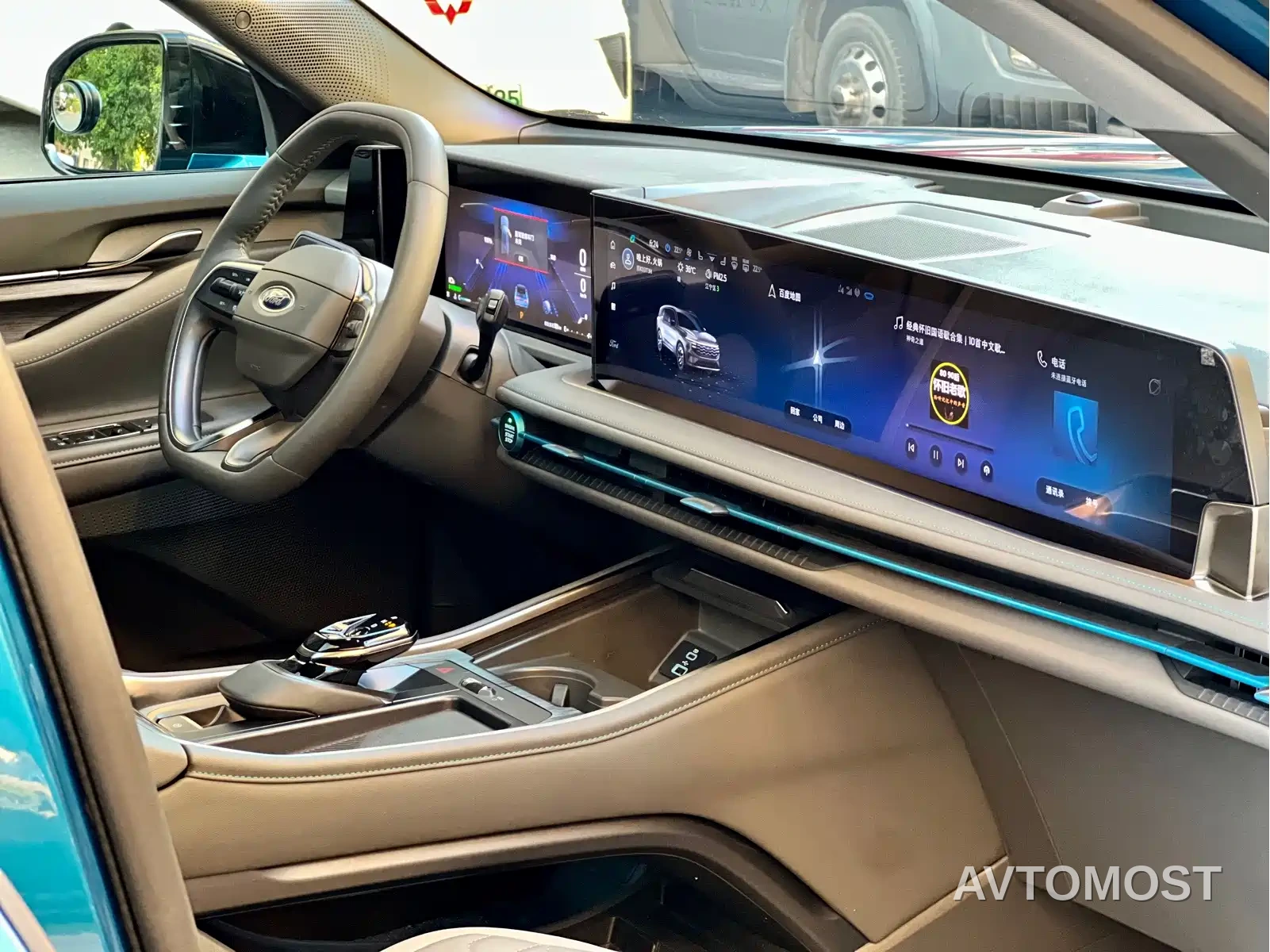Ford Edge 2023 Edge L 2.0T EcoBoost E Hybrid FWD 7-Seater Luxury — фото 11