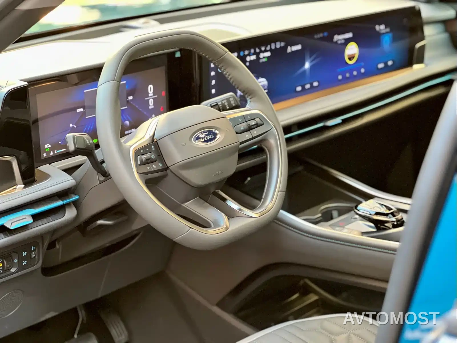 Ford Edge 2023 Edge L 2.0T EcoBoost E Hybrid FWD 7-Seater Luxury — фото 19