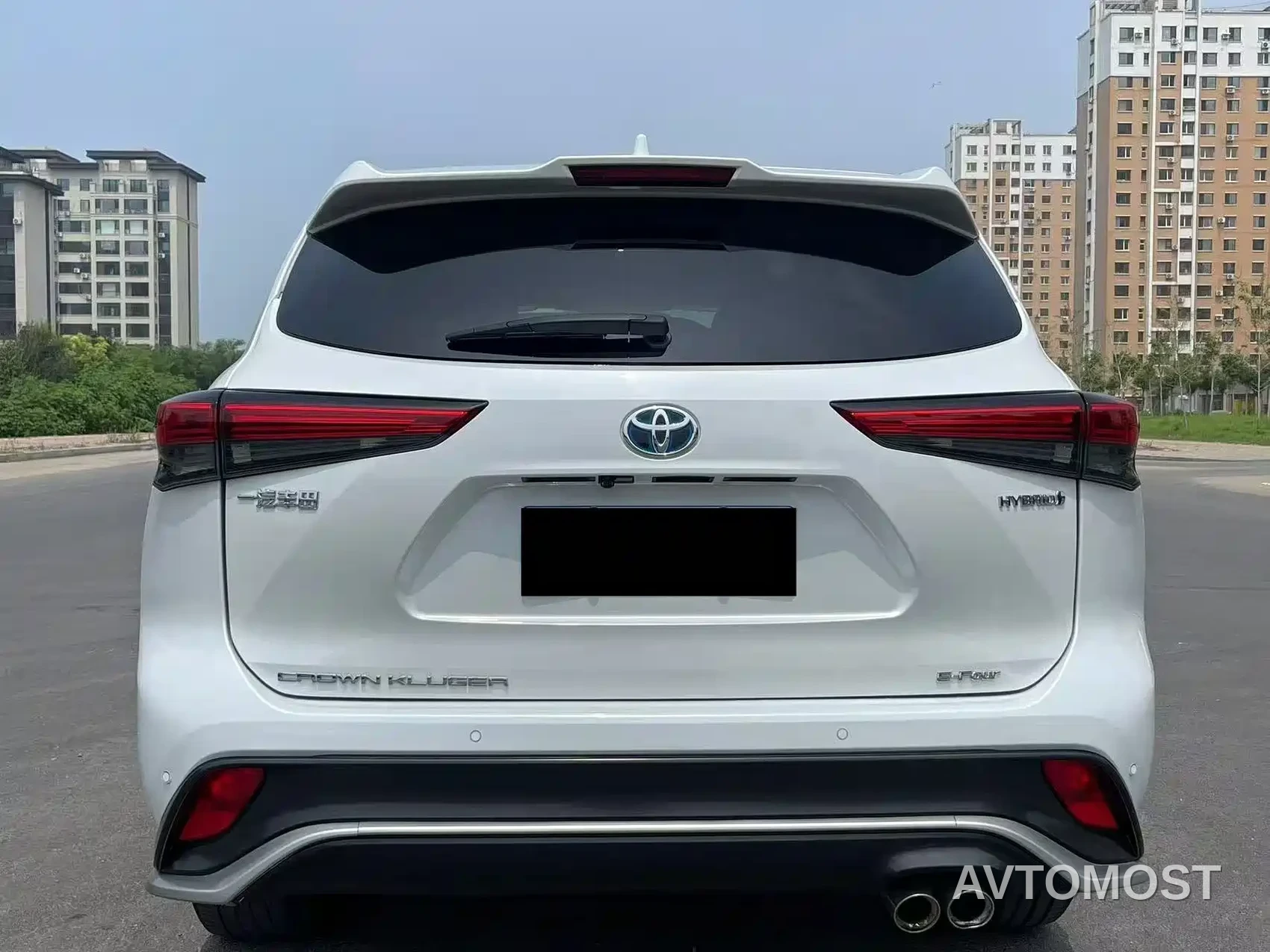 Toyota Crown Kluger 2023 2.5L HEV AWD Premium Edition — фото 8