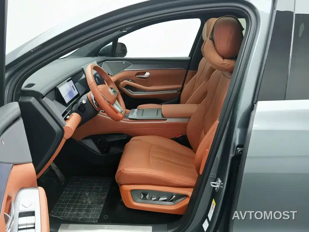 BYD Tang L 2025 DM 175KM Drone Player Edition — фото 9