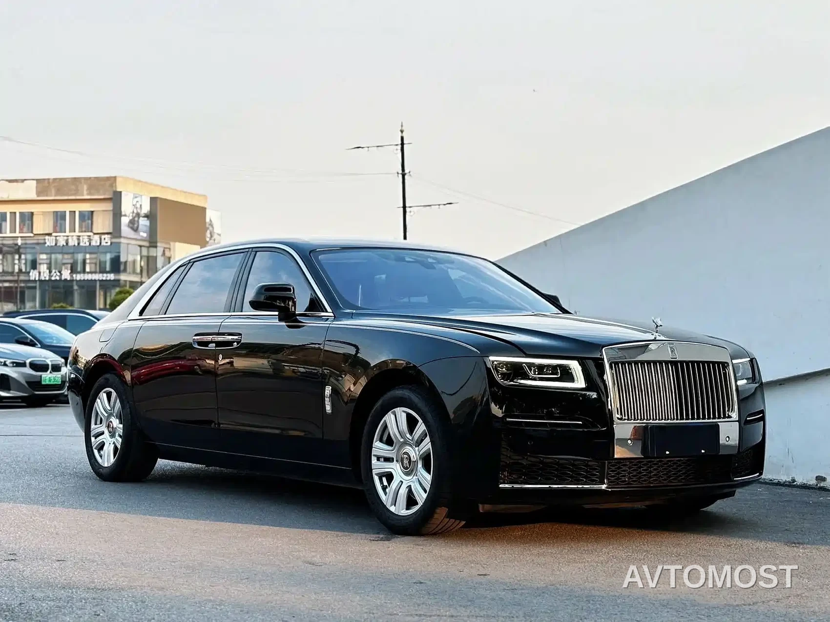 Rolls-Royce Ghost 2024 6.7T Standard Wheelbase — фото 2