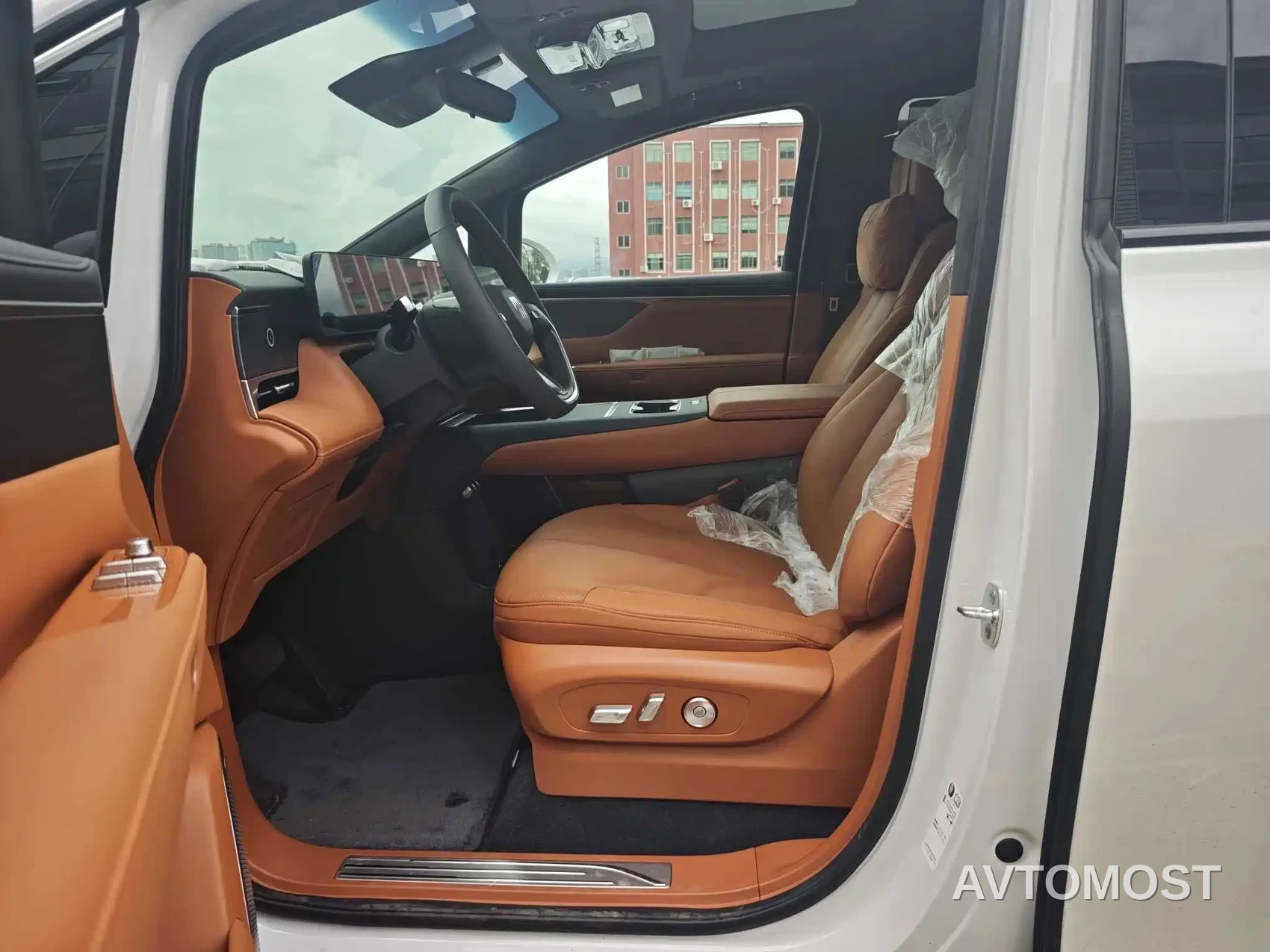 Buick Zhijing Shijia 2026 AWD Base Model — фото 9
